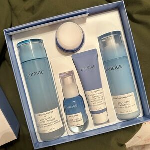 Laneige skincare set